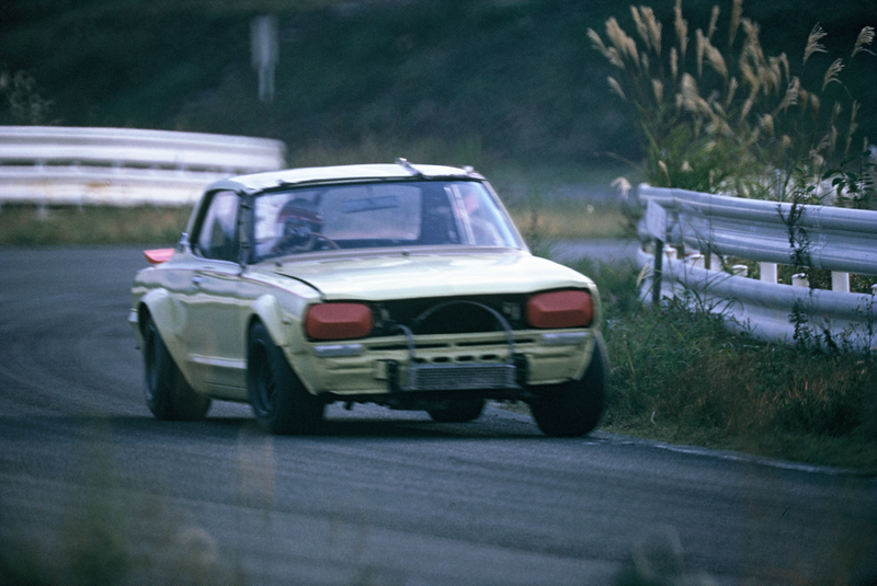 Illustration for article titled What's This Metal Tube On This Glorious Classic Skyline GT-R?
